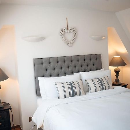 Unique 2 Bedroom Cottage In Fittie 애버딘 외부 사진